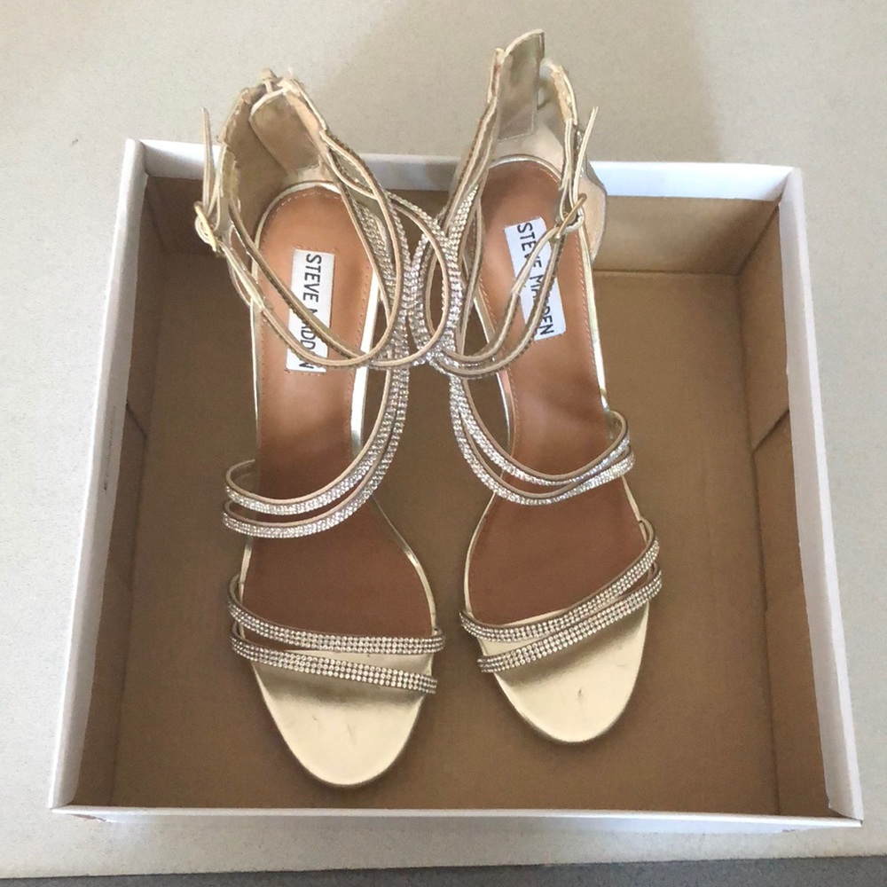 Almost new Steve Madden Fiffi heels
